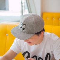 MOON Equipped Flat Hat Visor Cap