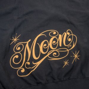 Photo9: MOON Modern Script Logo Half Zip Sweatshirt