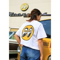 MOON EYEBALL T Shirts