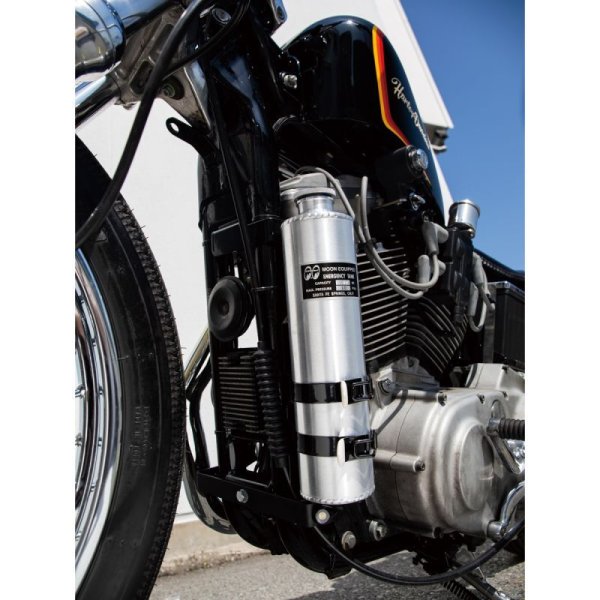 Photo5: 【1984 UP Sportster】Bolt-on Bracket for MOONEYES ORIGINAL Emergency Tank (5)
