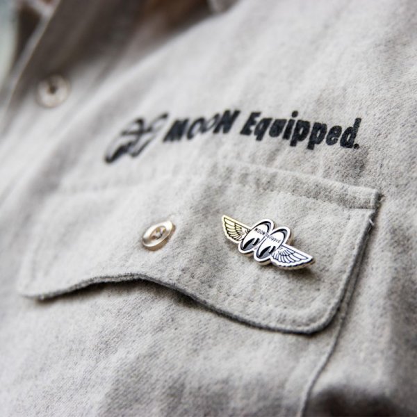 Photo1: Hat Pin Fly with MOON (1)