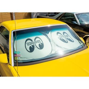 Photo: MOON Car Sunshade