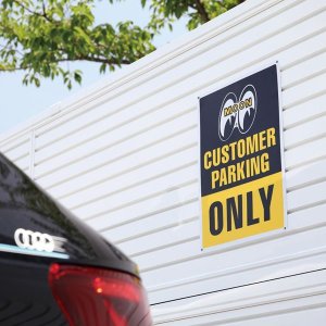 Photo: MOON Customer Parking Only Plate