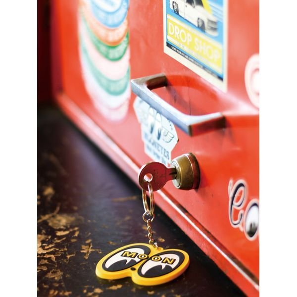 Photo1: MOON Yellow Eyeshape Key Ring (1)