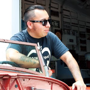 Photo: MOON Equipped Retro Sunglasses