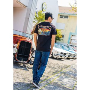 Photo: Honmoku "Avenue D" T-shirt